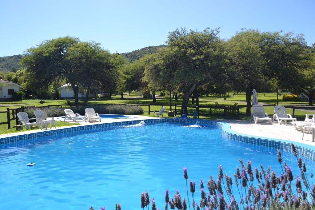 Cabañas Los Algarrobos Villa General Belgrano Exterior foto