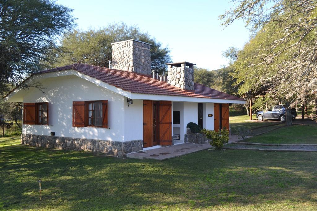 Cabañas Los Algarrobos Villa General Belgrano Habitación foto