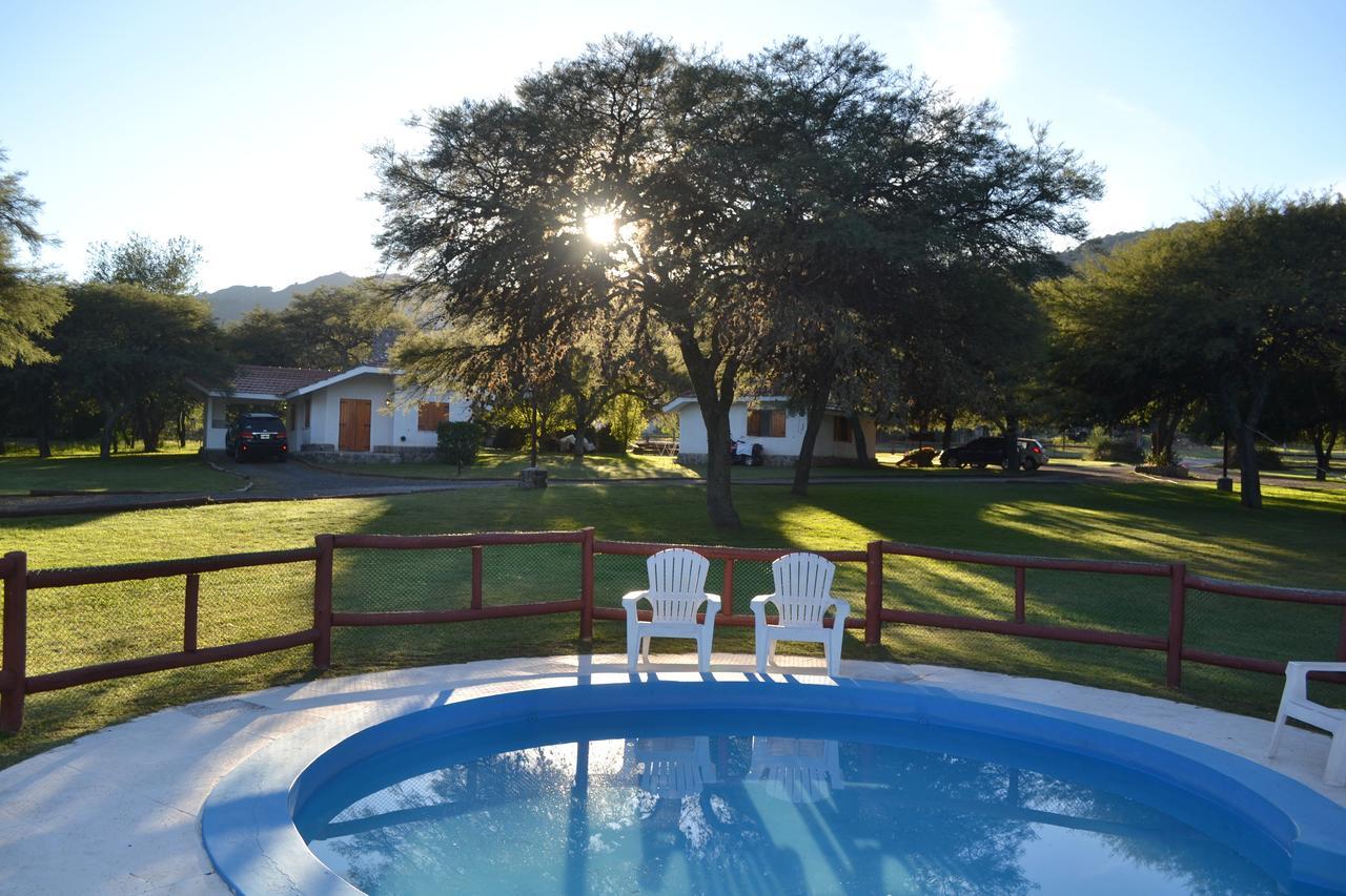 Cabañas Los Algarrobos Villa General Belgrano Exterior foto